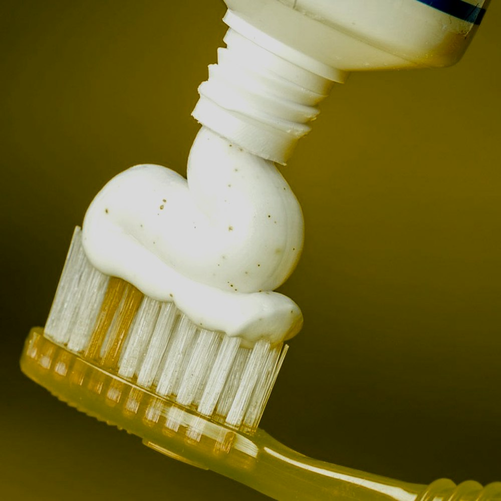 Whitening toothpaste